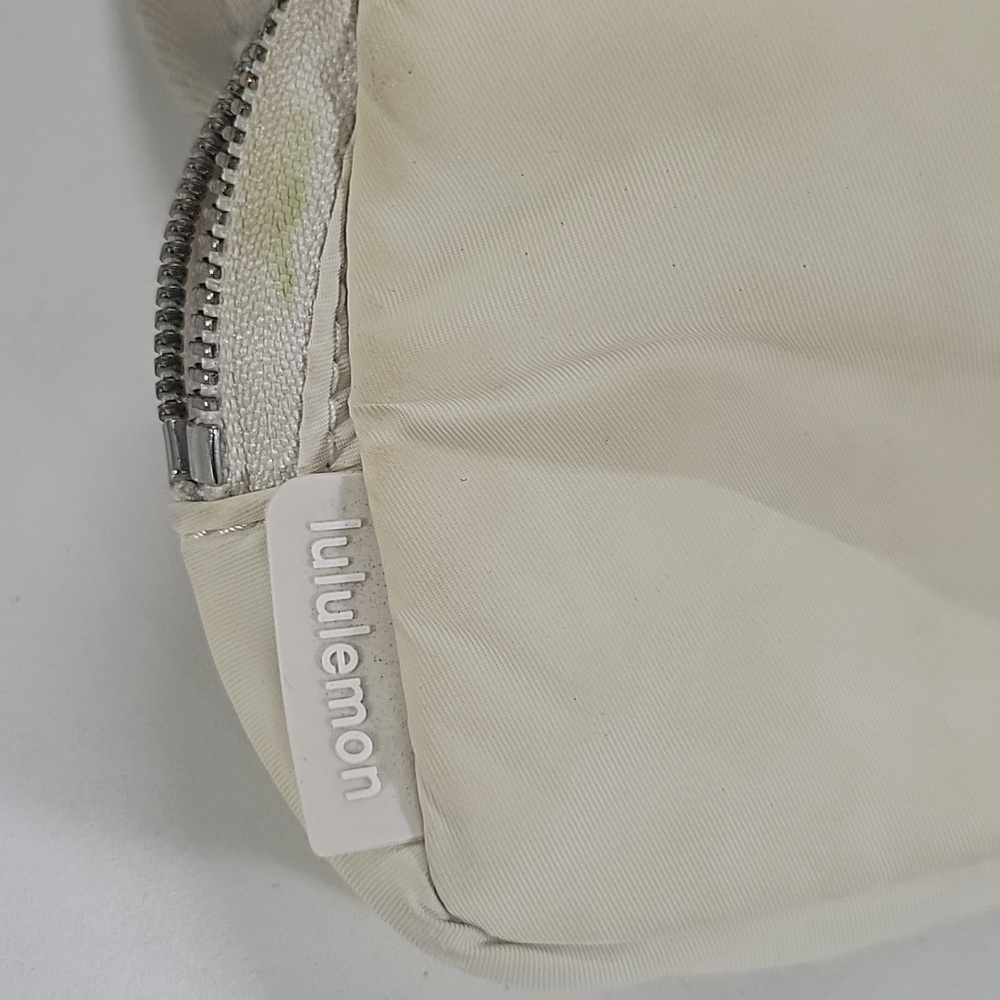 lululemon athletica Cream Wristlet Pouch with Silver Accent - Picture 12 of 16